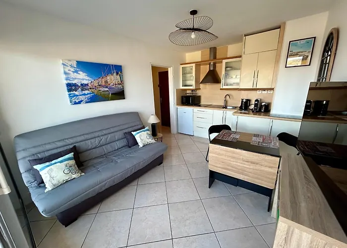 Vue - 30 M De La - 5 Minutes A Pied Du Centre Et Du Casino